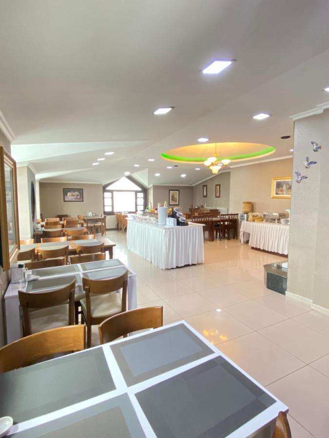 Hotel Kent Ani Kars Esterno foto